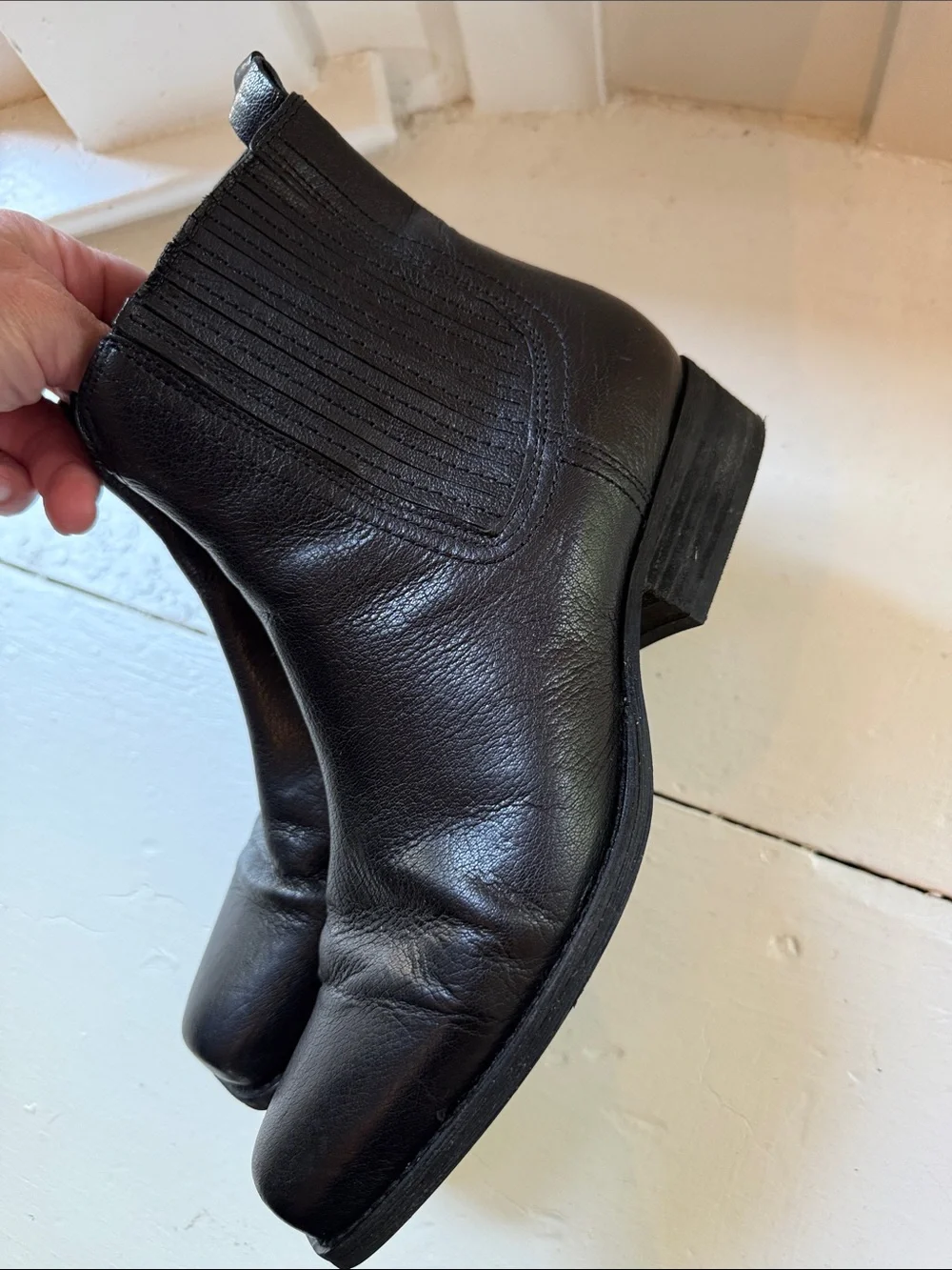 Zodiac Black Leather Square Toe Western Ankle Boots Women’s 8.5